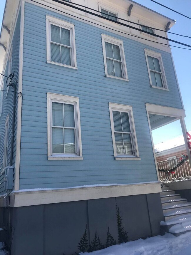 19 Line St in Charleston, SC - Building Photo - Building Photo