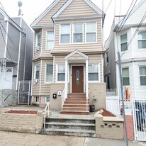 375 Union St in Jersey City, NJ - Building Photo