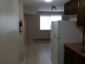 635 Central Ave, Unit Apt#1 in Harrison, NJ - Building Photo - Building Photo