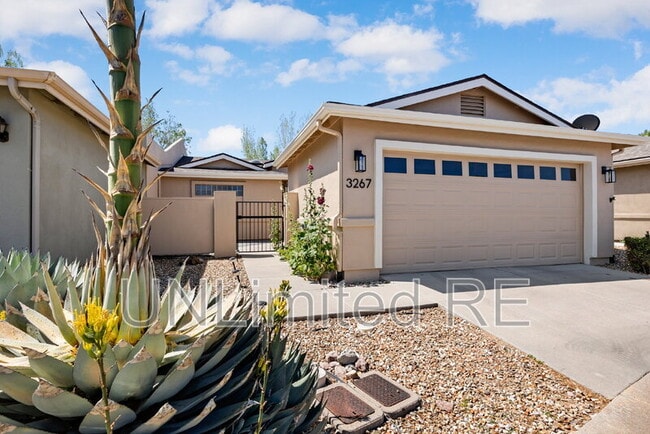 3267 Iris Ln in Prescott, AZ - Building Photo - Building Photo