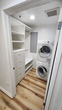 375 S 3rd St, Unit 108 in Burbank, CA - Building Photo - Building Photo