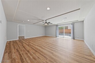 9716 Panther Hollow St in Las Vegas, NV - Building Photo - Building Photo