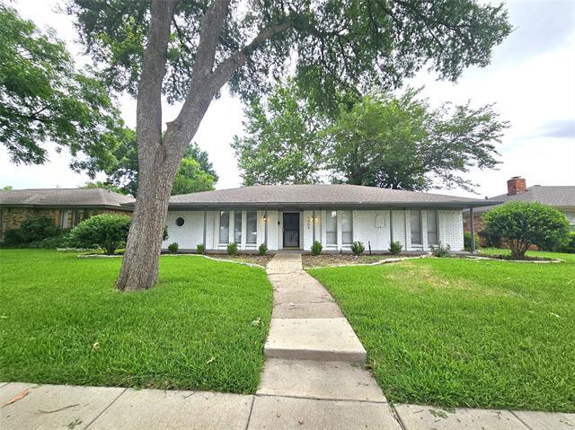 1304 Oakhill Dr in Plano, TX - Building Photo - Building Photo