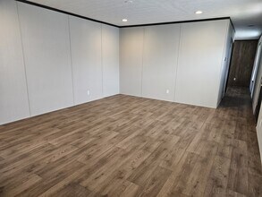 2101 SW 38th St in Lawton, OK - Building Photo - Building Photo