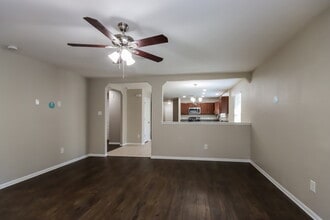 2717 Sandberry Dr in Houston, TX - Building Photo - Building Photo