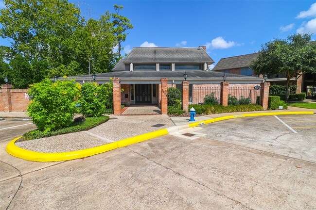 property at 2230 S Piney Point Rd
