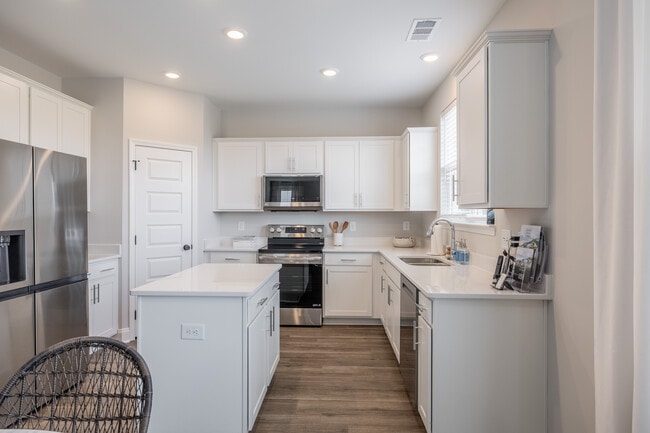 2762 Residences in Murfreesboro, TN - Foto de edificio - Interior Photo