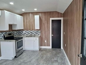 303 S Arkansas Ave in Elmore City, OK - Building Photo - Building Photo