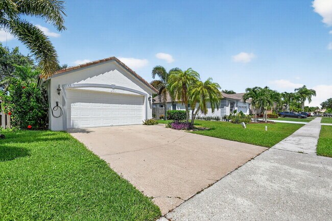 1891 Oak Berry Cir in Wellington, FL - Building Photo - Building Photo