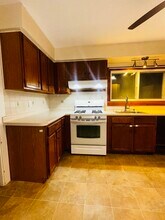 21 Prescott St, Unit 1 in Winthrop, MA - Building Photo - Building Photo