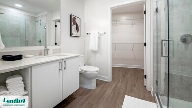 1215 N Fayette St, Unit 203 in Alexandria, VA - Foto de edificio - Building Photo