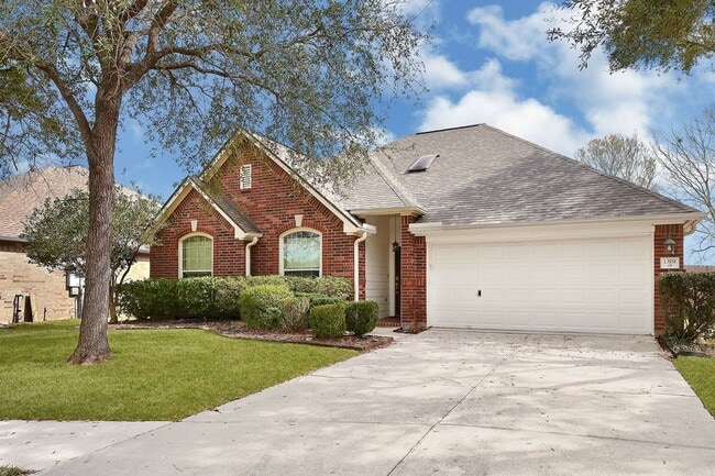 1319 Bayport Ln in League City, TX - Building Photo - Building Photo