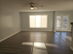 5845 Hunting Ridge Rd in Hope Mills, NC - Building Photo - Building Photo