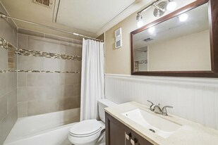 12955 Woodforest Blvd, Unit 30 in Houston, TX - Building Photo