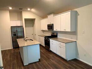 2444 Larimar Dr in Aubrey, TX - Building Photo - Building Photo