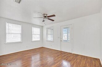 4833 Kingsbury St in Jacksonville, FL - Building Photo - Building Photo