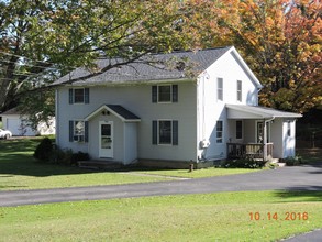 7438 Heinrich Rd in Hamburg, NY - Building Photo - Building Photo