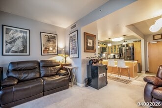 600 Queen St in Honolulu, HI - Foto de edificio - Building Photo