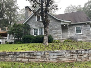 173 Mooreland Heights St in Murphy, NC - Building Photo - Building Photo