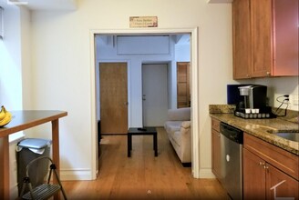 66 Louis Prang St, Unit 1 in Boston, MA - Building Photo - Building Photo