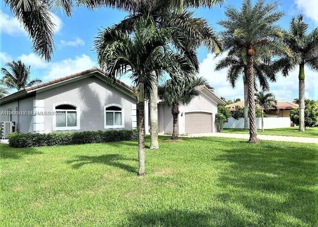 27669 SW 154th Ave in Homestead, FL - Building Photo - Building Photo