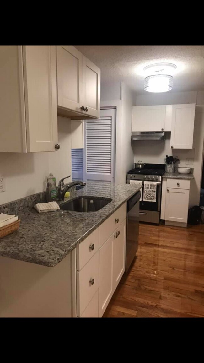 2 Durham St, Unit 2