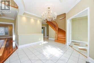1649 Westbridge Way in Mississauga, ON - Building Photo - Building Photo