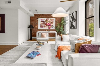 49 W 16th St in New York, NY - Foto de edificio - Building Photo