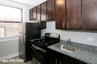 705 W Brompton Ave, Unit A06C in Chicago, IL - Building Photo - Building Photo