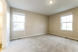 22073 E 39th Ave in Aurora, CO - Building Photo - Building Photo