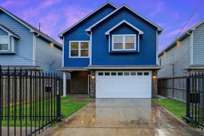 property at 3801 Oxford St