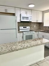 830 SW 74th Ter in North Lauderdale, FL - Building Photo - Building Photo