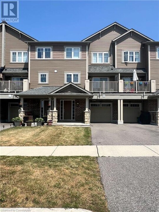 43 Great Gabe Cres in Oshawa, ON - Building Photo