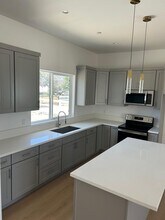 9306 E Ave T 6 in Littlerock, CA - Building Photo - Building Photo