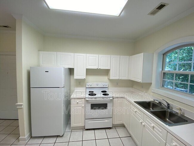 8642 Coralbell Ln in Charlotte, NC - Building Photo - Building Photo