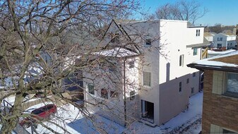 149 N Waller Ave, Unit 2 in Chicago, IL - Building Photo