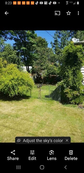 1604 N 203rd Pl in Shoreline, WA - Building Photo