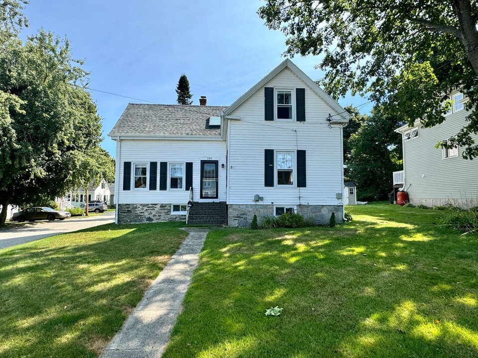 286 Pine St in South Portland, ME - Foto de edificio