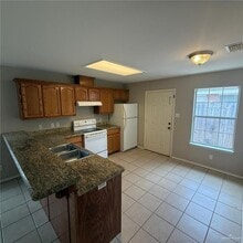 3107 Carson St in Edinburg, TX - Building Photo - Building Photo