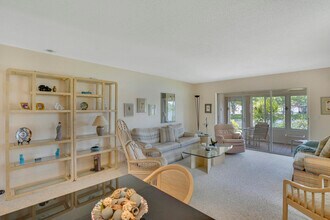 724 Nantucket Cir in Greenacres, FL - Building Photo - Building Photo