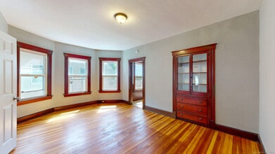 22 Webster St in Meriden, CT - Building Photo - Building Photo