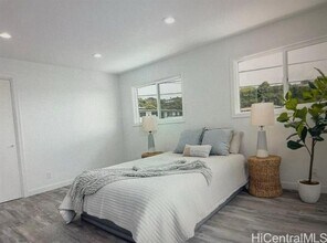 1544 Onipaa St in Honolulu, HI - Building Photo - Building Photo