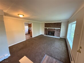 24751 Price Rd in Bedford Heights, OH - Building Photo - Building Photo