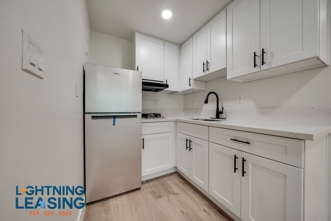 property at 426 S Venice Blvd