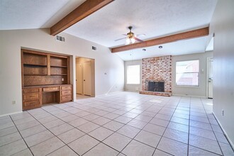 14835 Delbarton Dr in Houston, TX - Building Photo - Building Photo