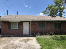 3002 Arrow St in Tampa, FL - Building Photo