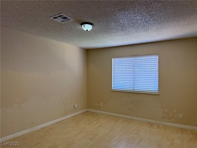 property at 5576 W Rochelle Ave.