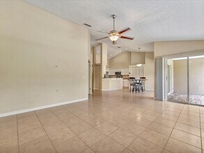 5105 39th St W in Bradenton, FL - Building Photo - Building Photo