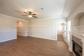 4491 W Newton Ave in Fayetteville, AR - Building Photo - Building Photo