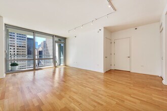 160 E Illinois St-Unit -1801 in Chicago, IL - Building Photo - Building Photo